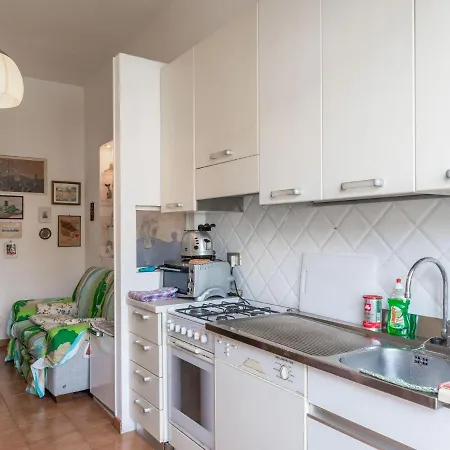 Attractive In Near Beach Apartment *